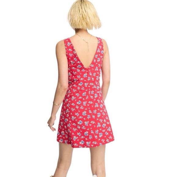 Red Ditsy Floral V-Neck Mini Sleeveless  Swing Dress Womens Size 10-12 - Picture 2 of 10